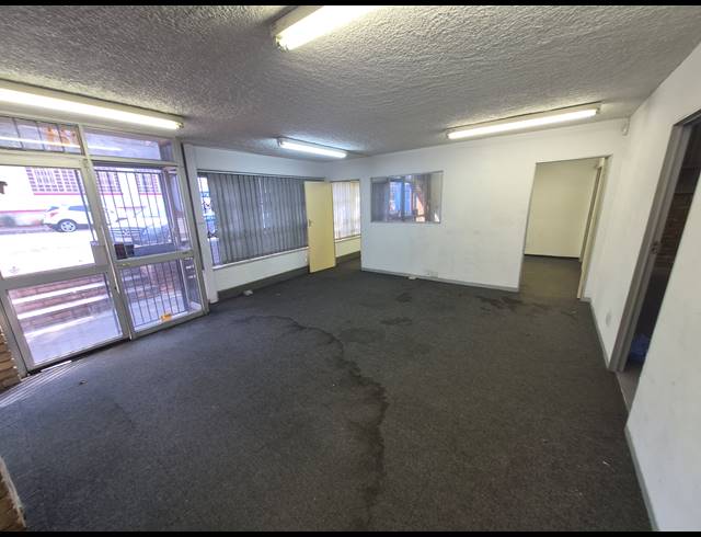 397M² WAREHOUSE TO LET IN BENROSE